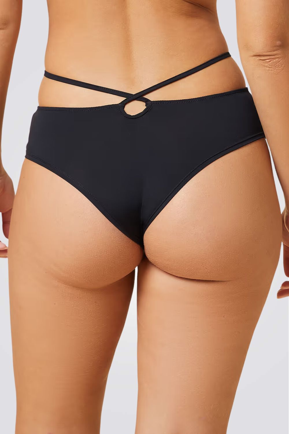 תחתוני היפסטר DELICATESSE  בשילוב טול