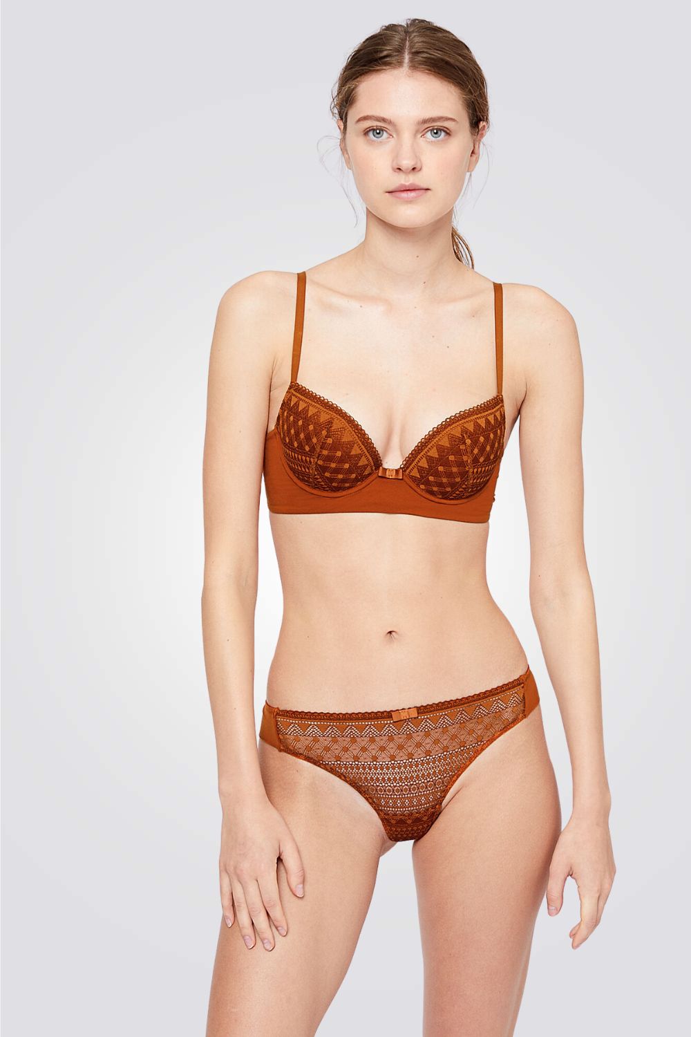 תחתוני טנגה MOVE בצבע חום