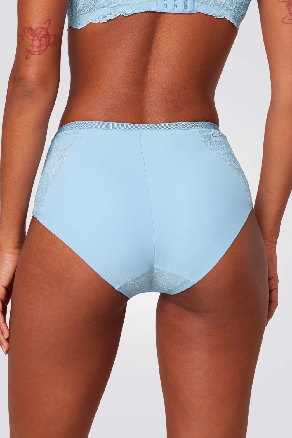 תחתוני תחרה מקסי  Amourette Charm T Maxi02 בצבע כחול