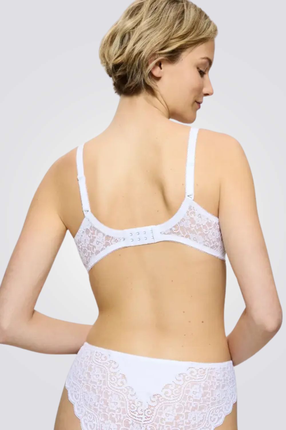 חזייה מרופדת למידות גדולות Amourette WP בצבע לבן