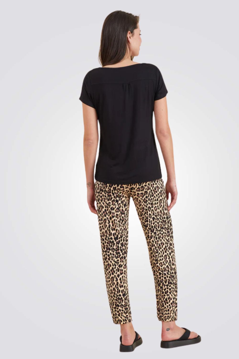 פיג'מה ארוכה מנומרת שחורה