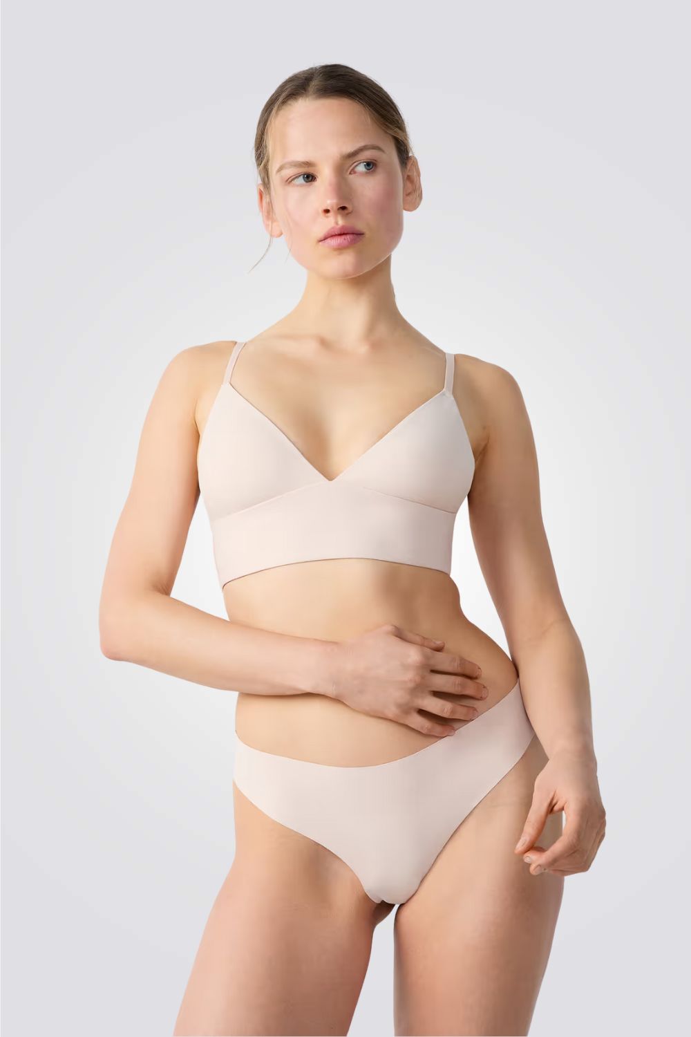 תחתוני חוטיני מיקרופייבר PURE FIT בצבע ניוד