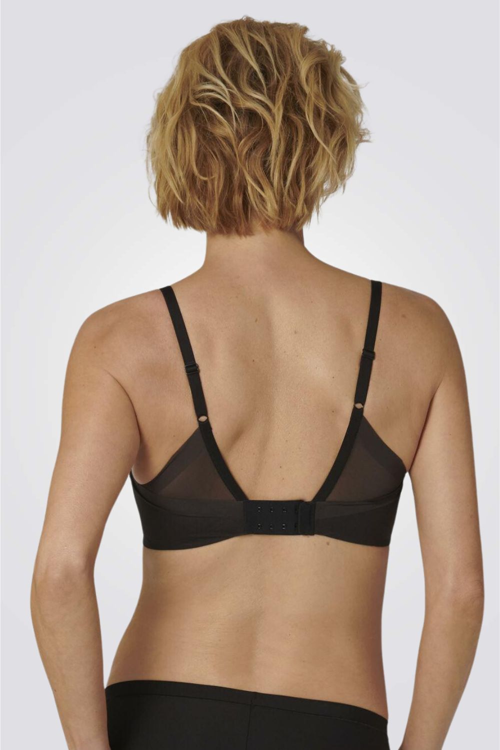 חזיית Triumph Shape Smart P שחורה