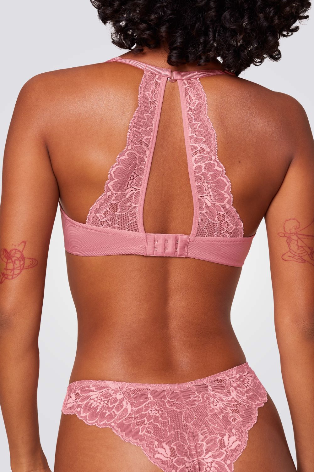 חזיית תחרה מרופדת Amourette Charm T WP בצבע ורוד