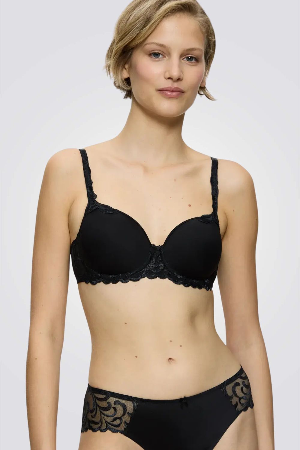 חזיית Modern Finesse שחורה