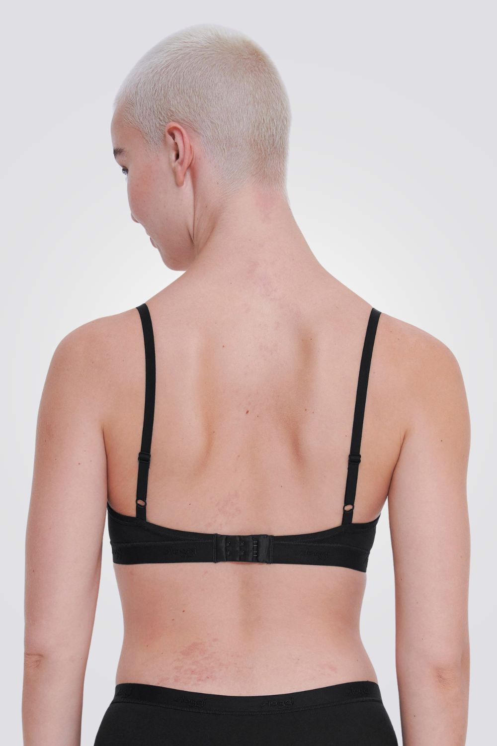 חזייה מרופדת GO Casual P בצבע שחור