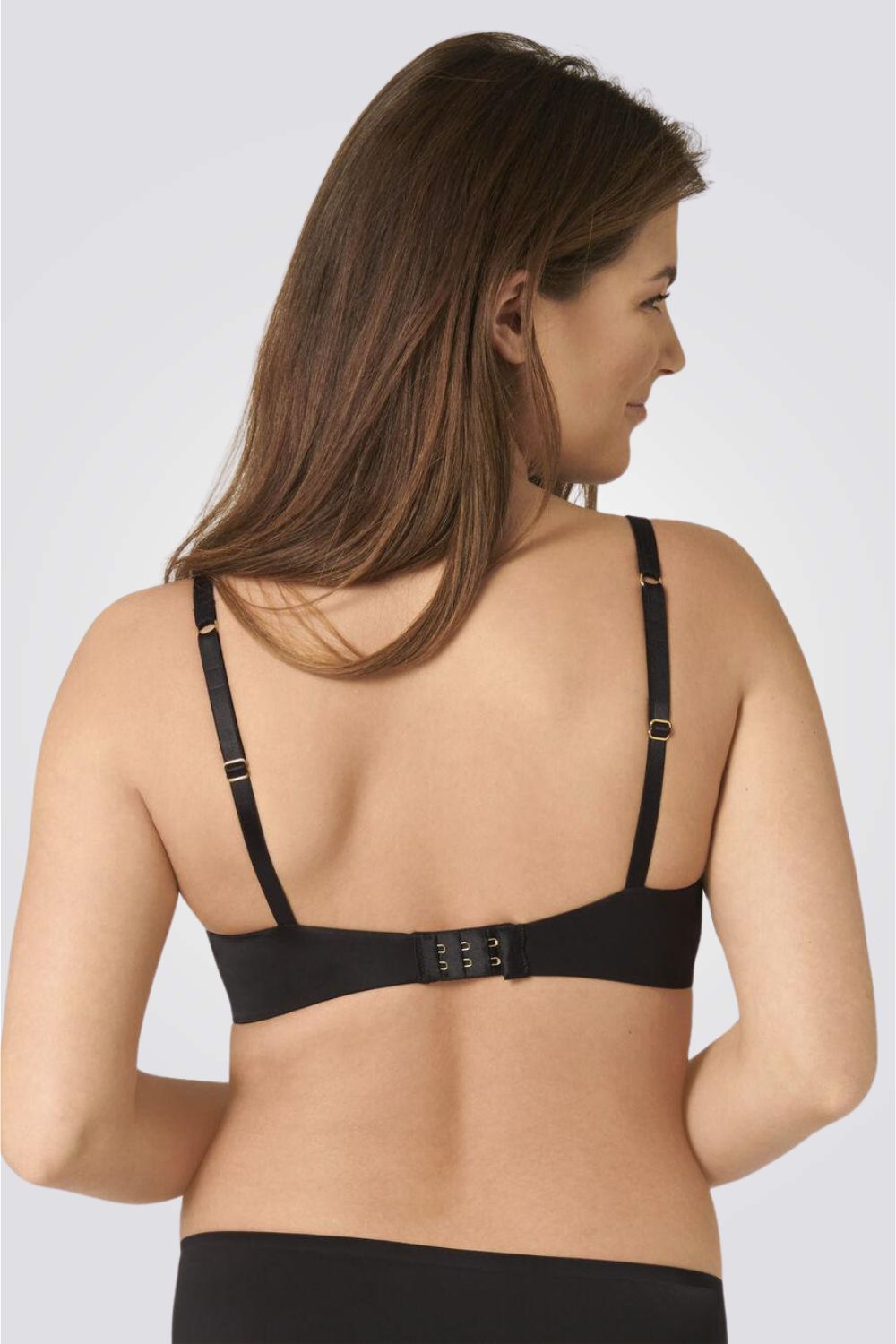 חזיית פוש אפ Body Make-Up Essentials WHU שחורה