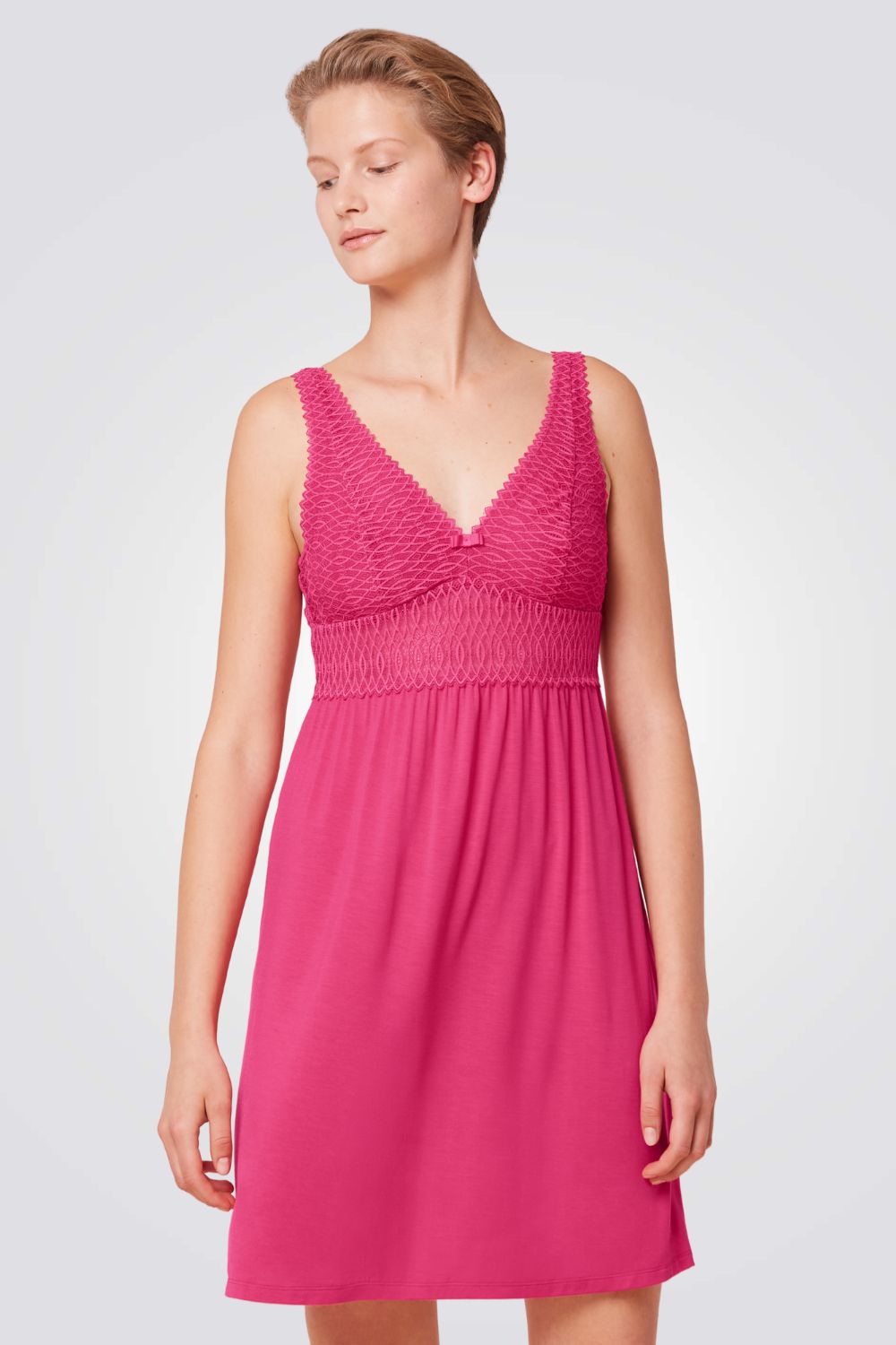 כותונת לילה Aura Spotlight NDK 03 X בצבע ורוד