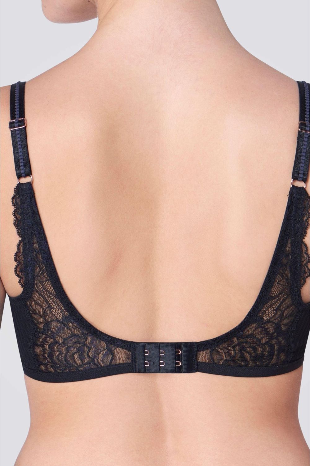 חזיית Peony Florale בצבע שחור