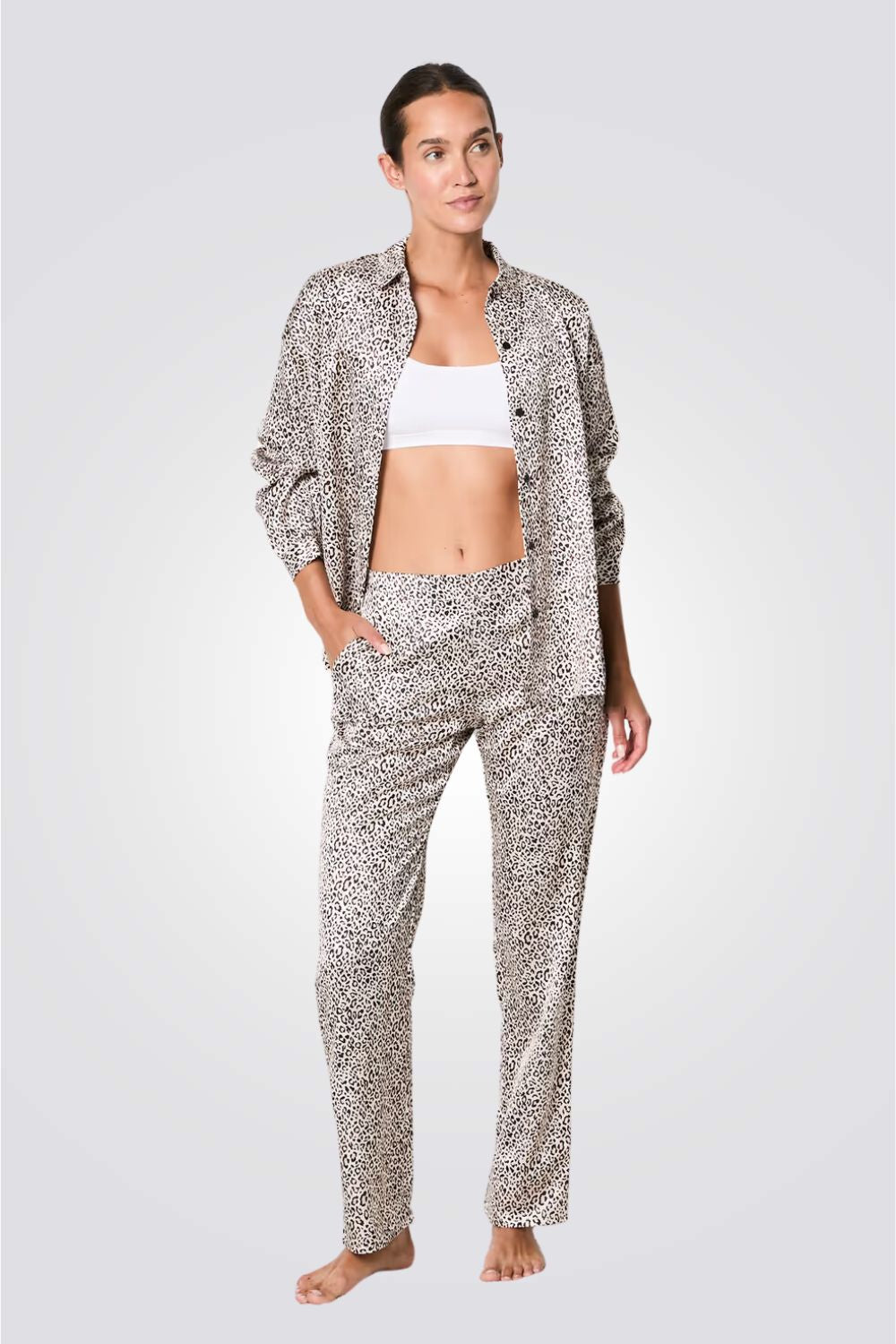 מכנסי פיג'מה ארוכים BEO  בהדפס מנומר אפור