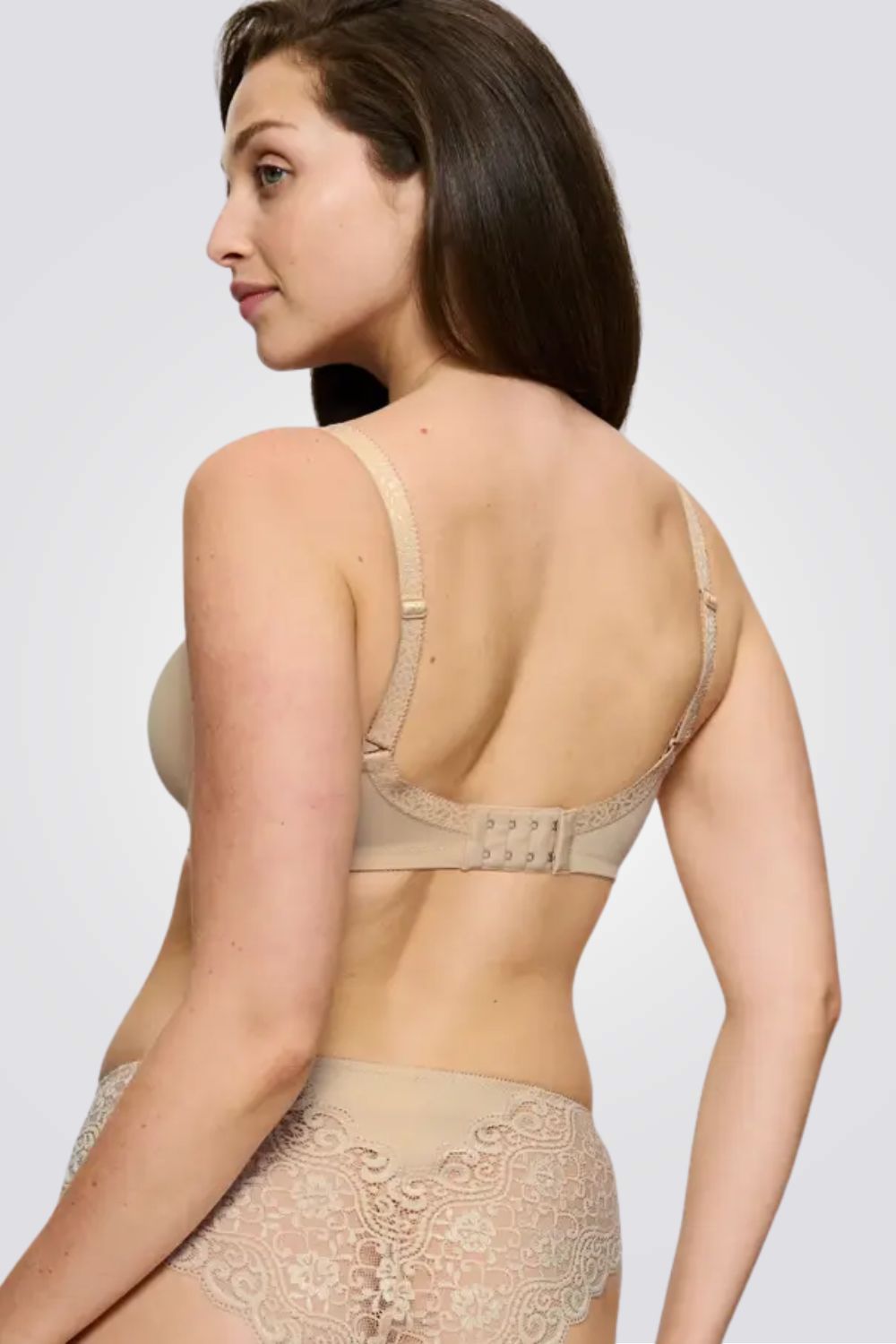 חזיית מינימייזר Amourette W01 בצבע בז'