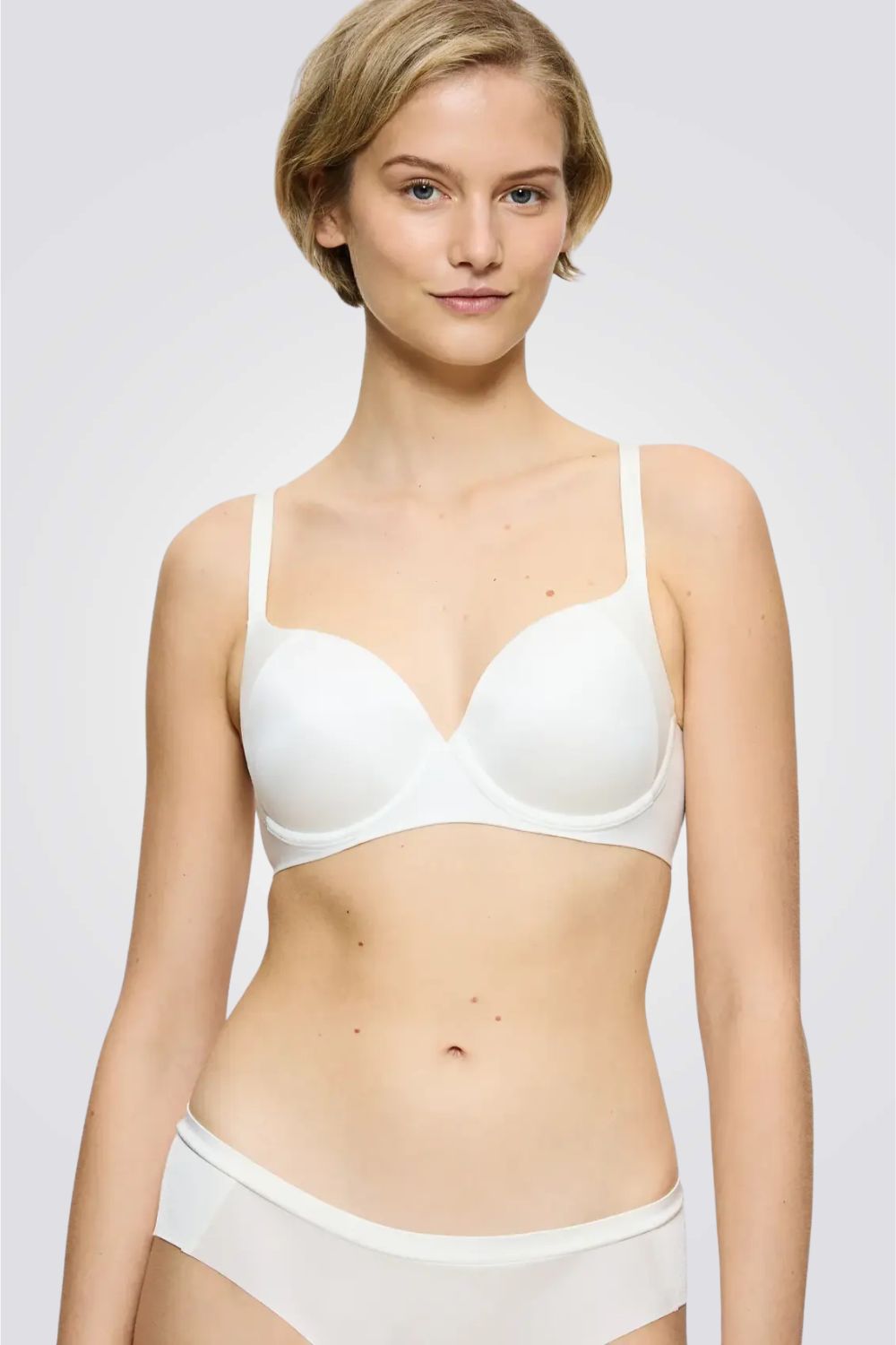 חזיית Body Make-up Soft Touch WP EX