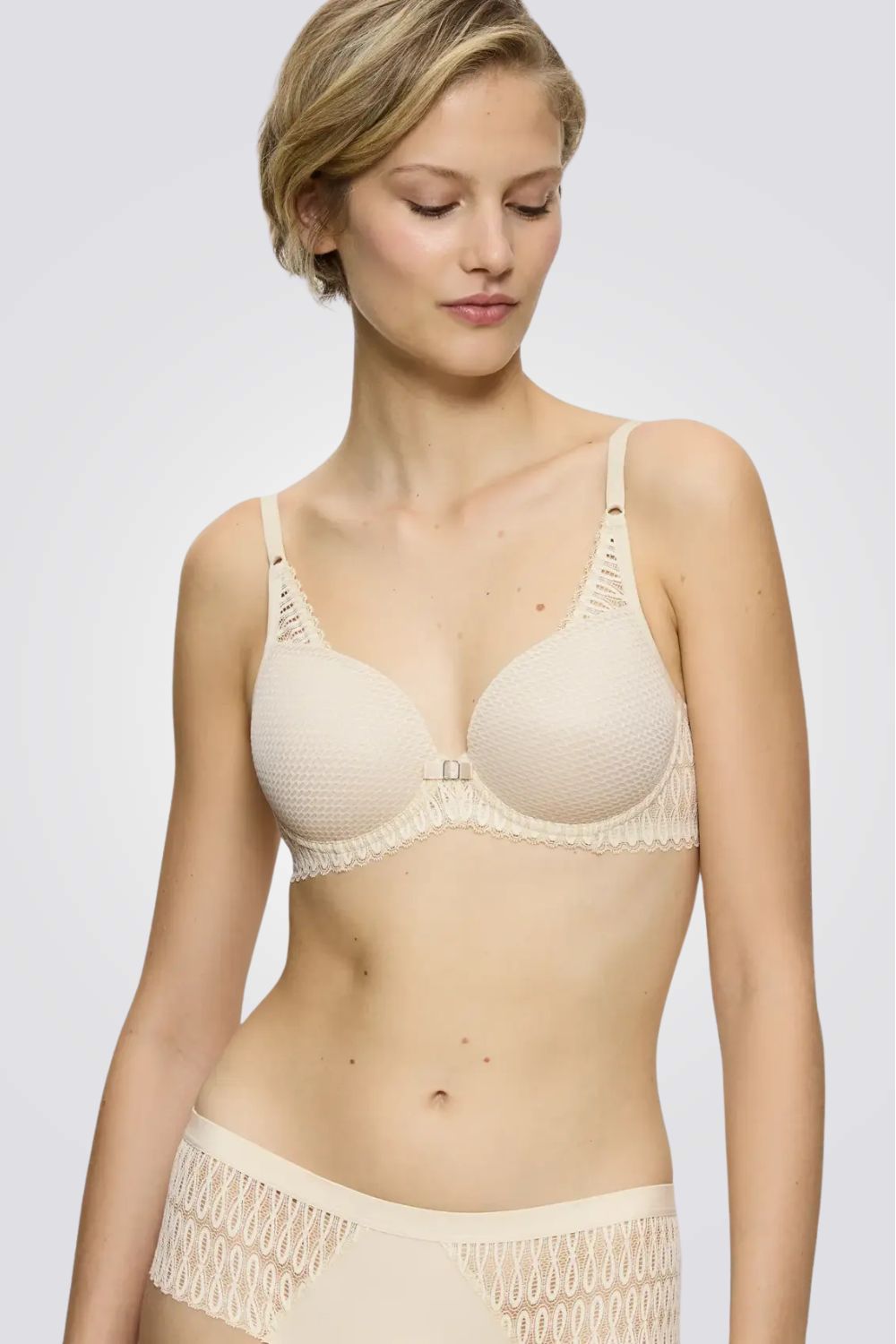 חזייה מרופדת Aura Spotlight WHP בצבע בז'