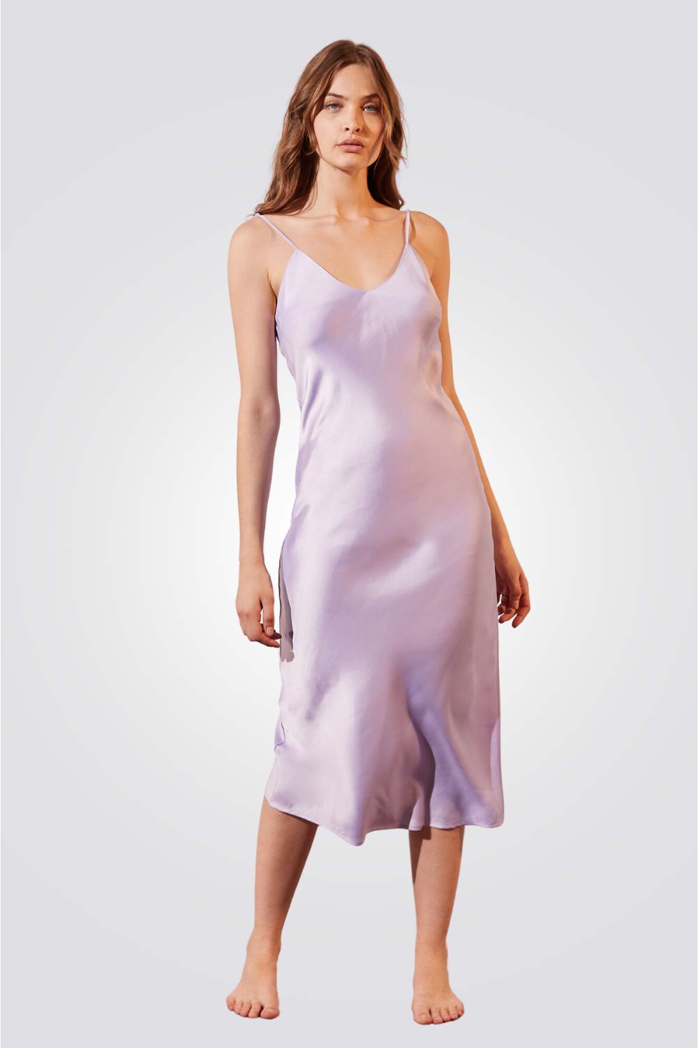 כותונת לילה סאטן LAILA בצבע סגול