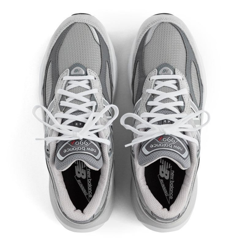 נעלי ספורט לגברים רוחב 2E דגם 990 V6 בצבע אפור ולבן