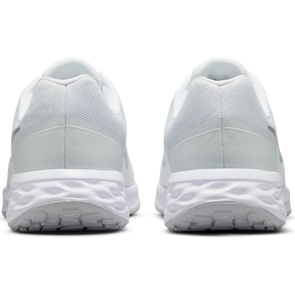 נעלי ספורט Revolution 6 Next Nature בצבע לבן וכסוף