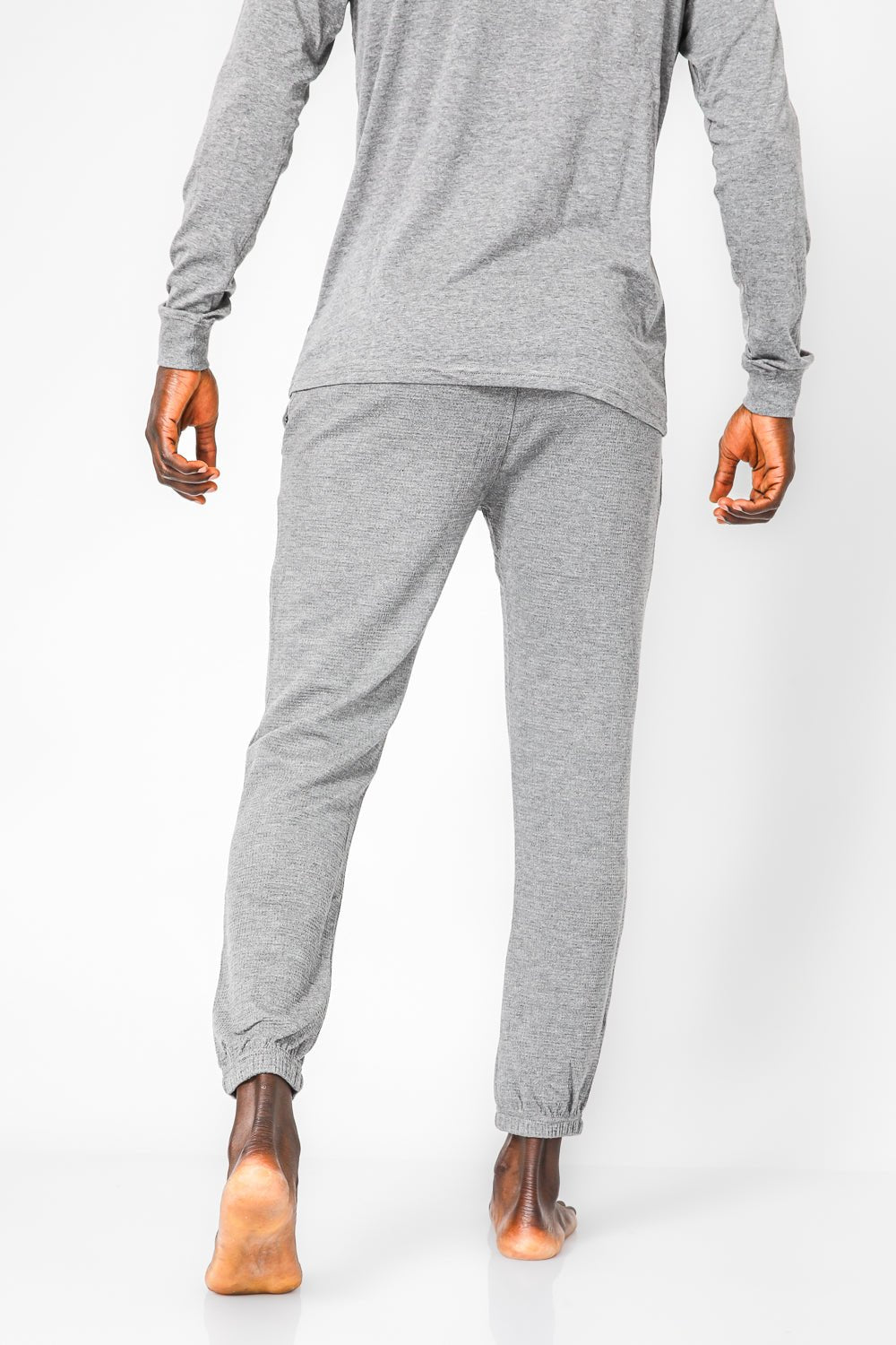 סט פיג’מה ארוכה דקה מבד במבוק לגברים בצבע אפור