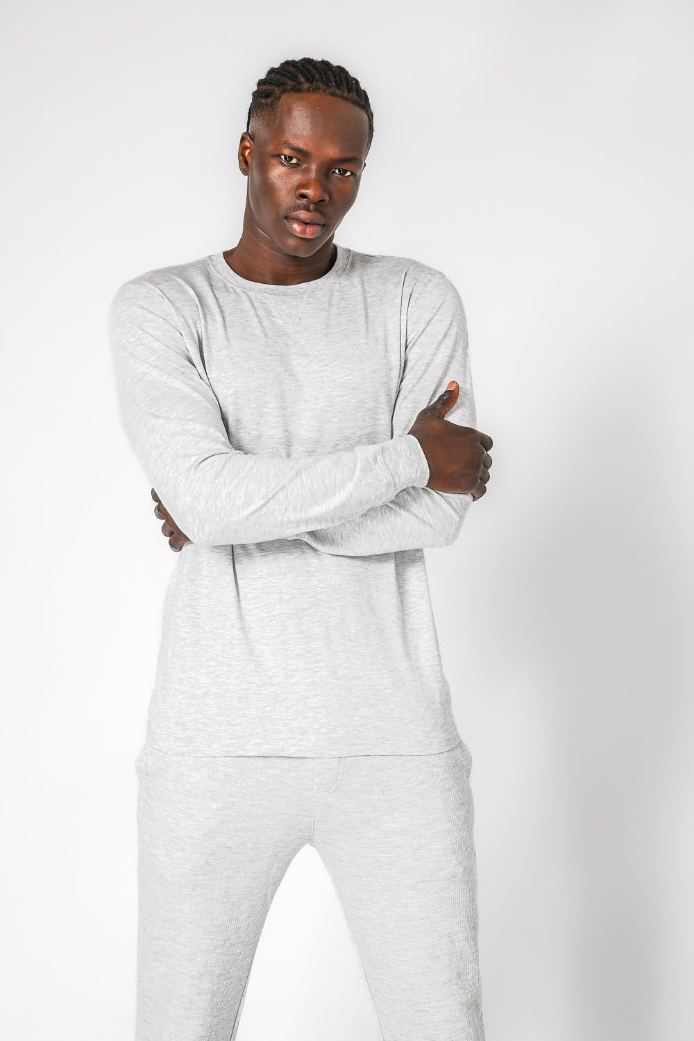 סט פיג’מה ארוכה דקה מבד במבוק לגברים בצבע אפור מלאנז'