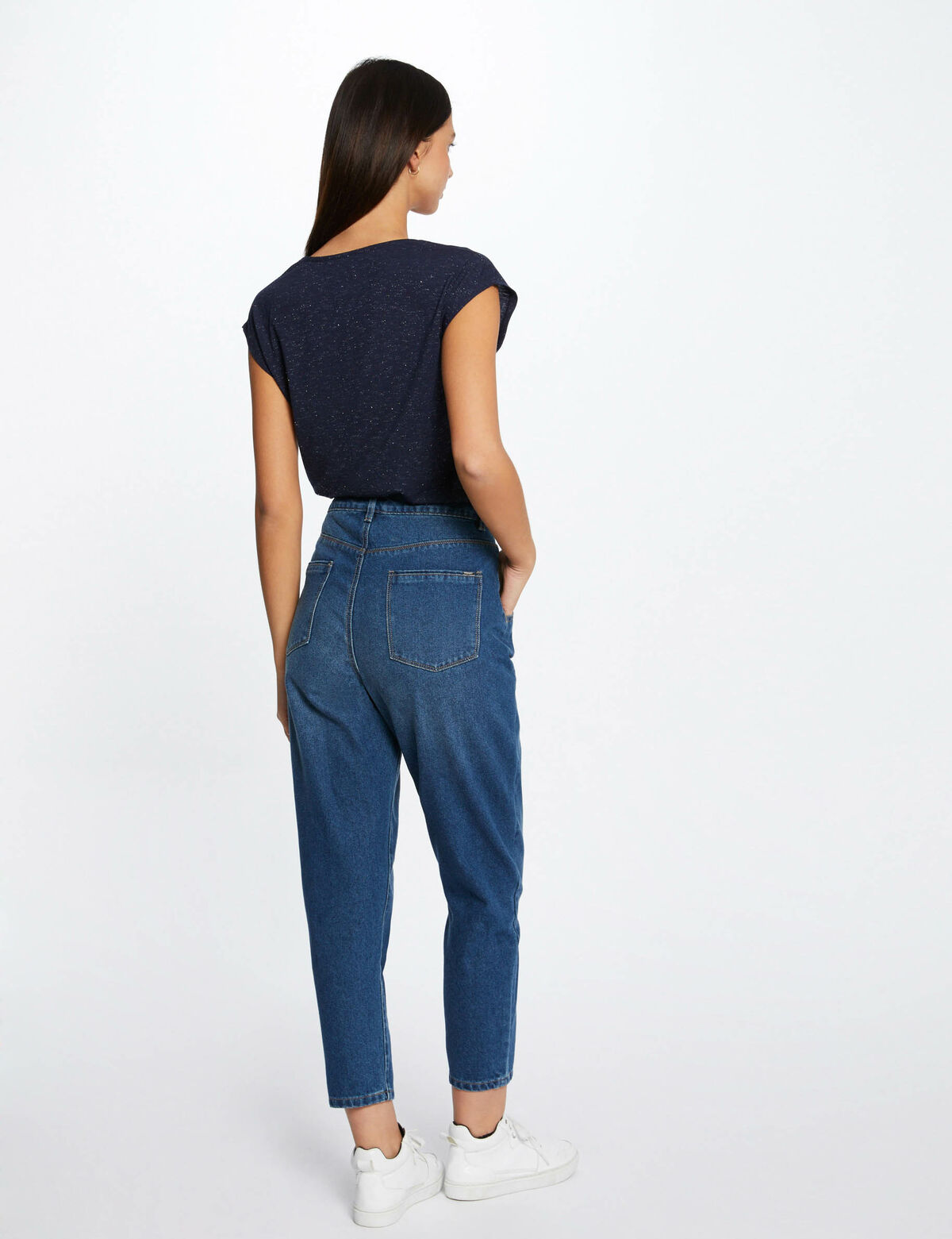 טישירט קצרה לנשים בצבע נייבי