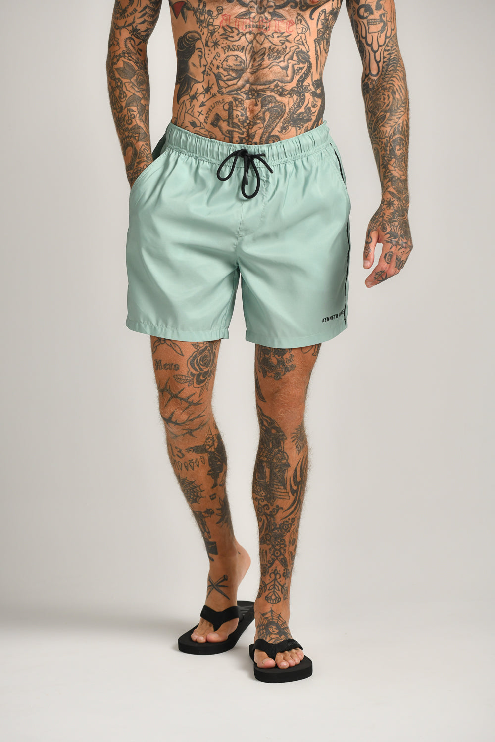 מכנסי בגד ים לגברים