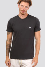 טישירט אפור כהה לוגו רקום - MASHBIR//365