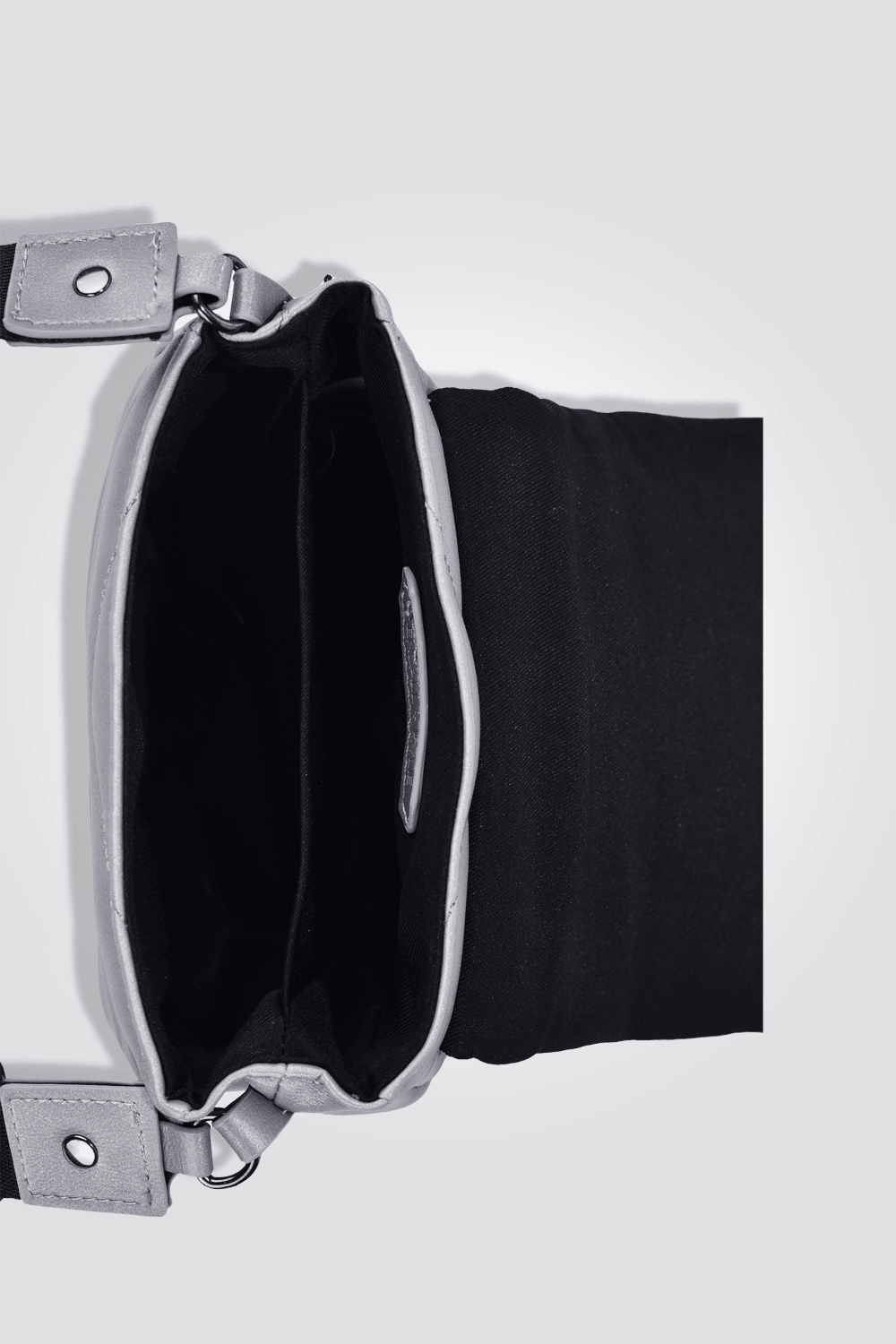 תיק CLARISA - MASHBIR//365