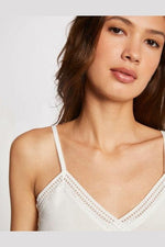 גופיית תחרה עם רצועות דקות - MASHBIR//365