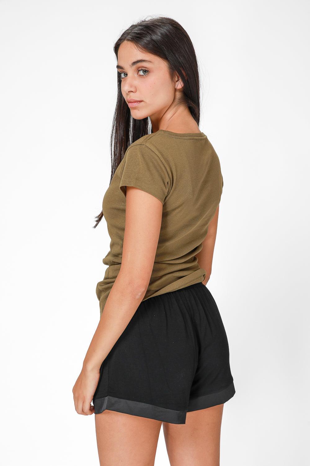 DELTA - 2 חולצות בייסיק קצרות צווארון V ירוק זית - MASHBIR//365