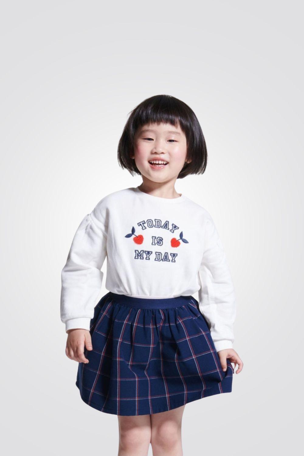 סווטשירט טו דאי בצבע לבן לילדות - MASHBIR//365