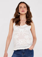 גופיית תחרה בצבע לבן - MASHBIR//365