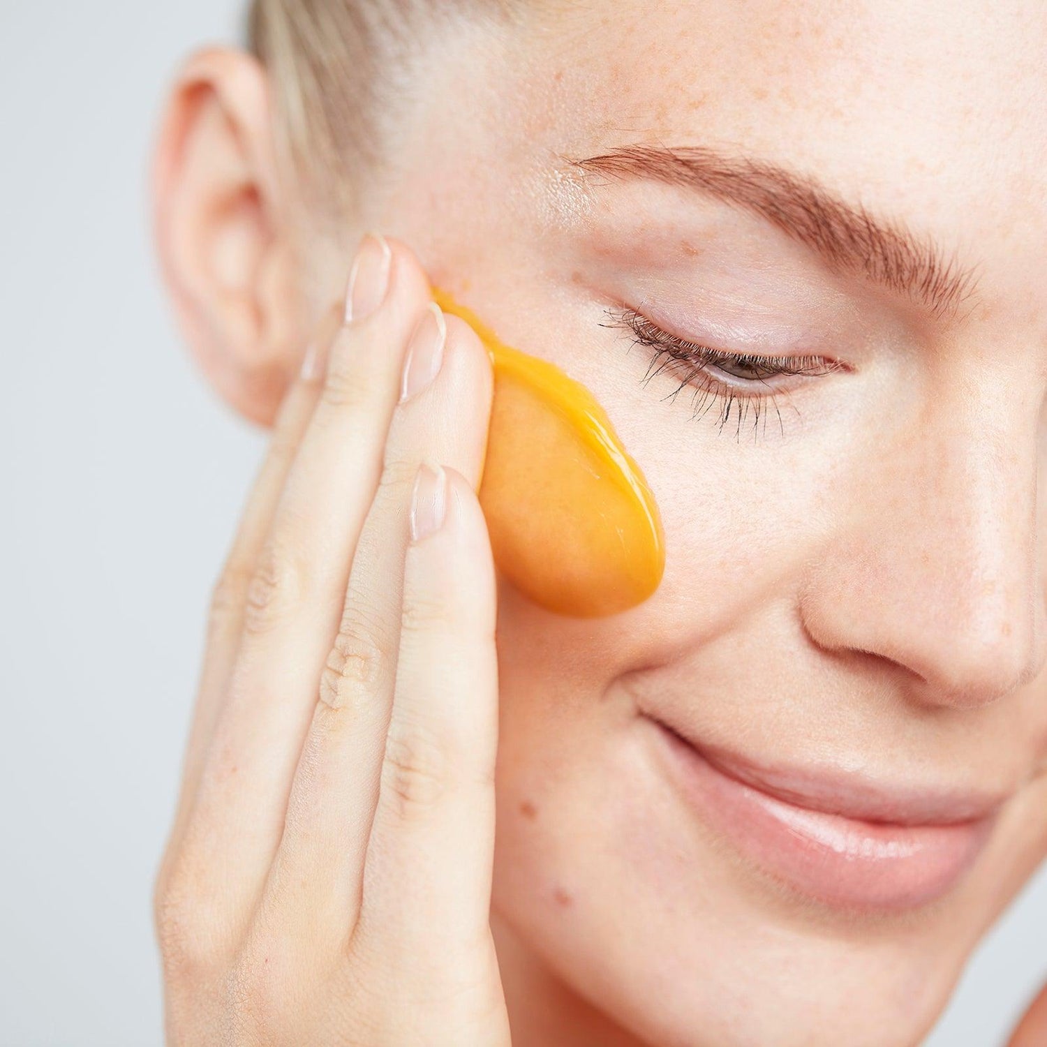 חמאת ניקוי להסרת איפור 90 מ"ל SUPERFOOD AHA GLOW CLEANSING BUTTER - MASHBIR//365