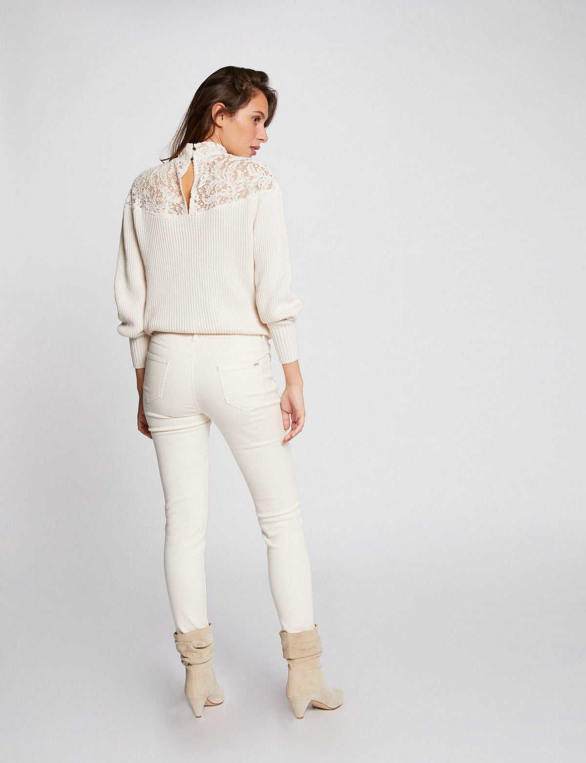 ג'ינס PETRA סקיני גזרה נמוכה שמנת' - MASHBIR//365