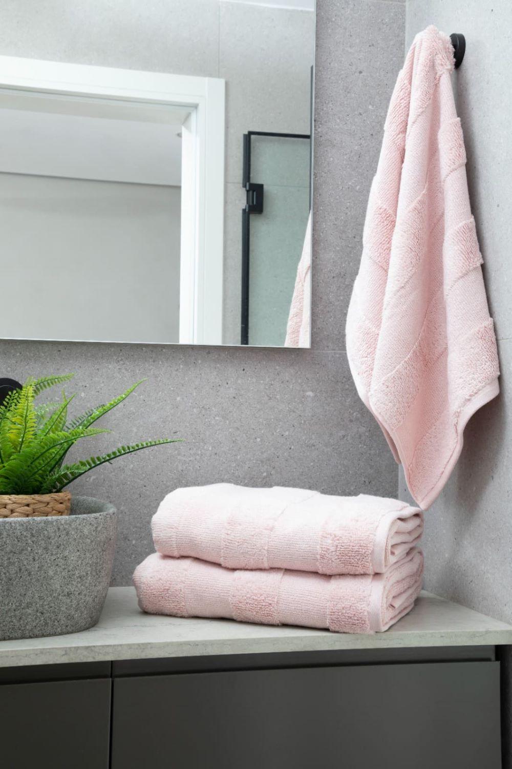 מגבת פנים ורודה - MASHBIR//365