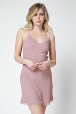 כותונת בשילוב תחרה ורוד עתיק - MASHBIR//365