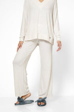 מכנס אריג דק רחב קרם - MASHBIR//365