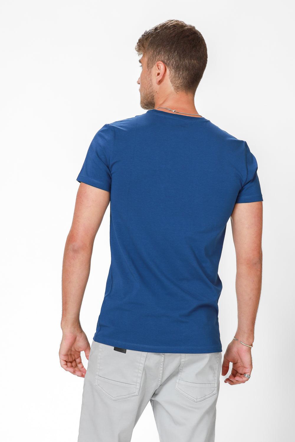 טישירט בייסיק סלים צווארון עגול בצבע כחול - MASHBIR//365