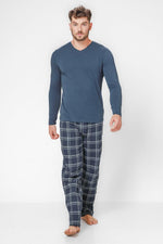 חולצה ארוכה צווארון וי SLIM בצבע נייבי - MASHBIR//365