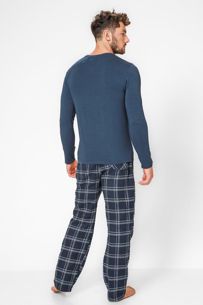 חולצה ארוכה צווארון וי SLIM בצבע נייבי - MASHBIR//365