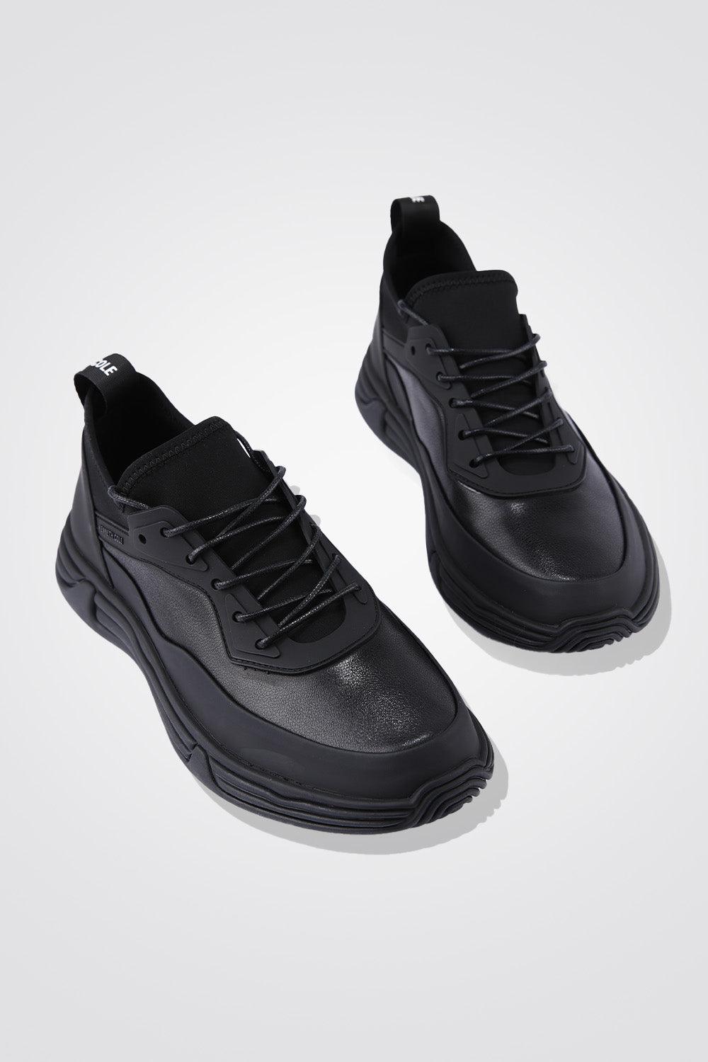 סניקרס עור Black - MASHBIR//365