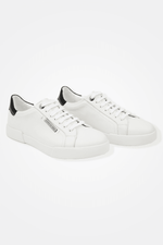 סניקרס עור בצבע לבן - MASHBIR//365