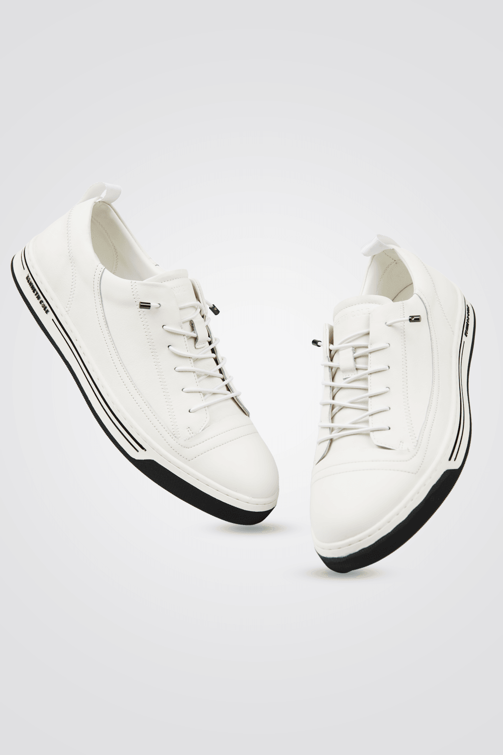 סניקרס עור בצבע לבן - MASHBIR//365