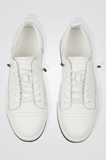 סניקרס עור בצבע לבן - MASHBIR//365