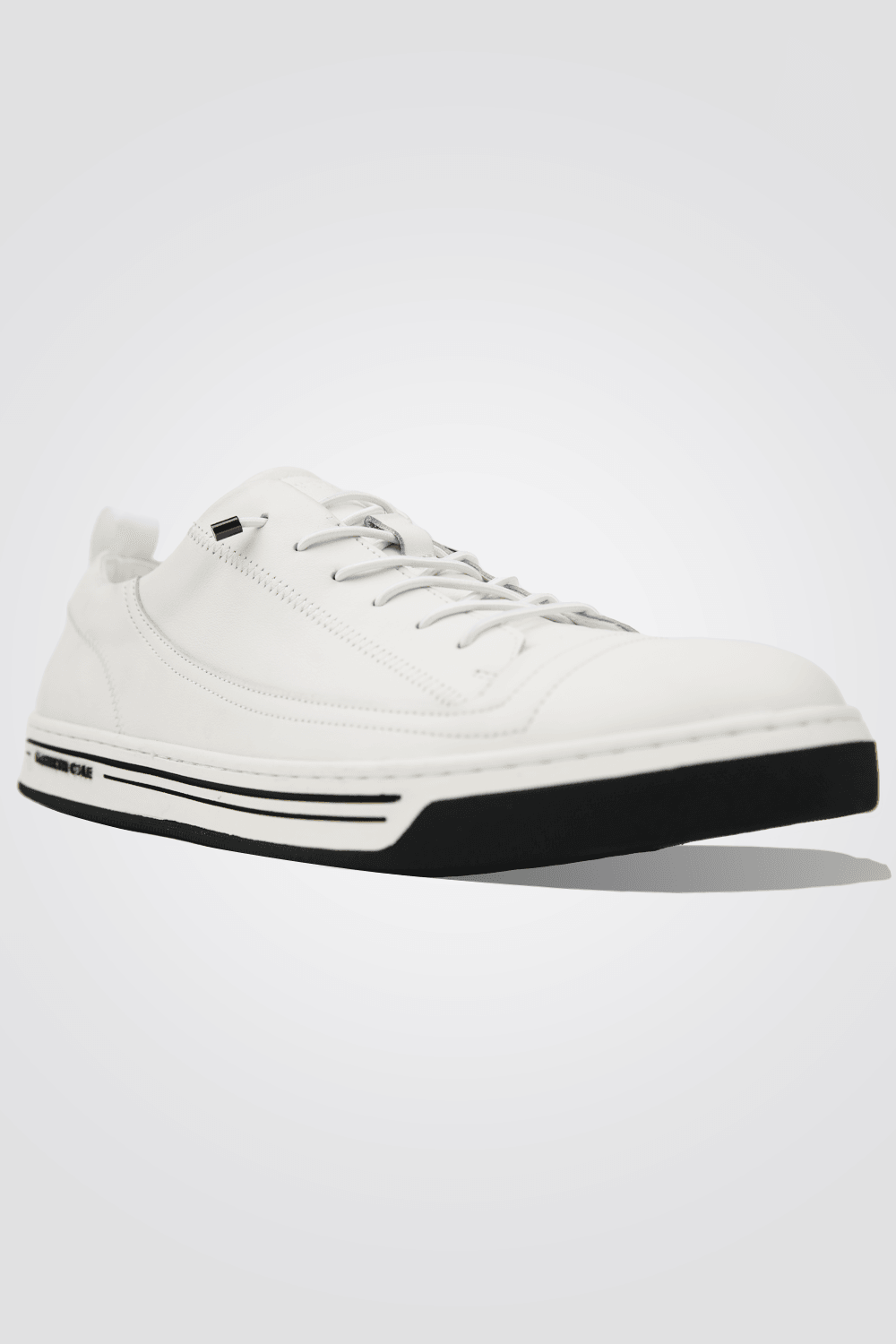 סניקרס עור בצבע לבן - MASHBIR//365