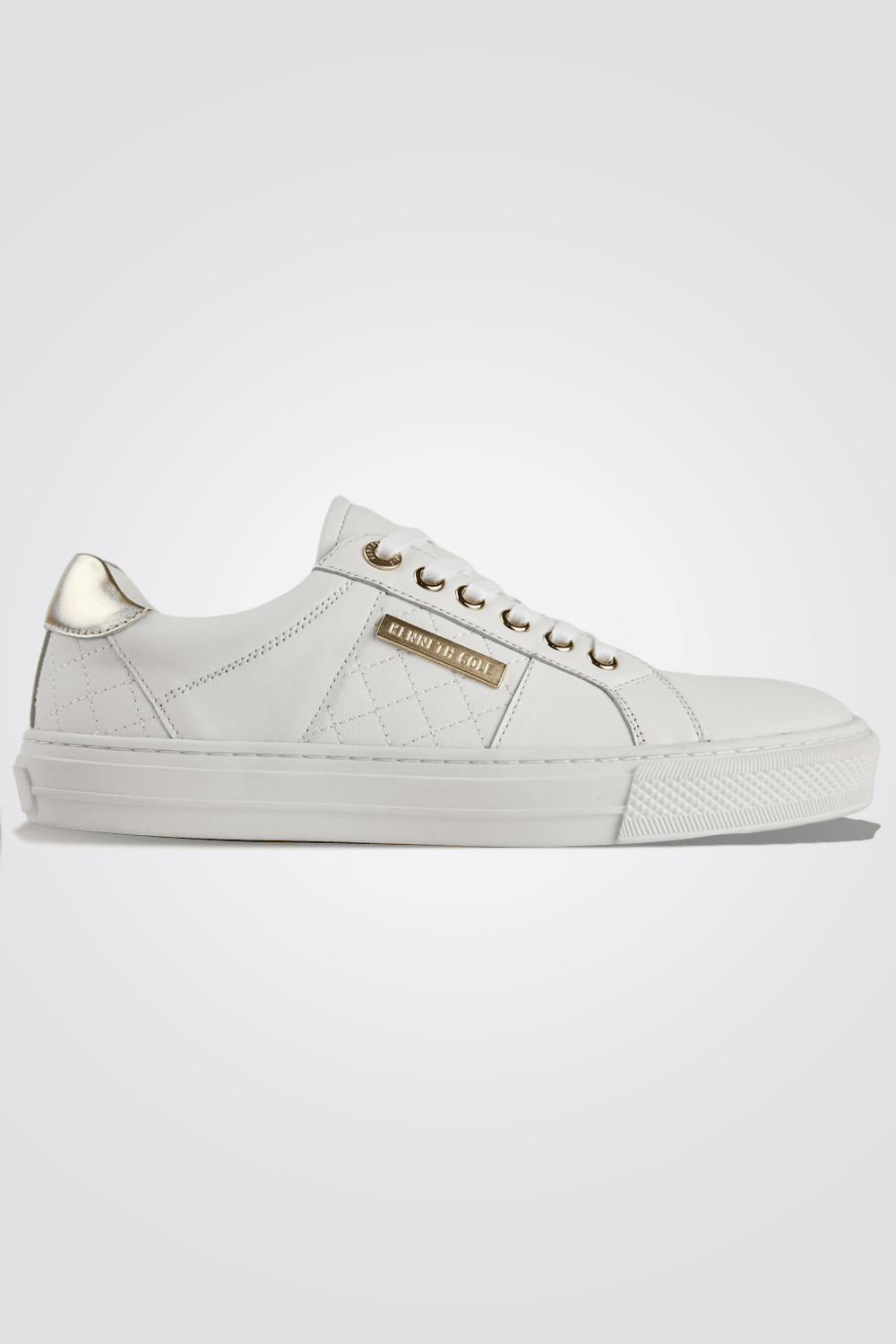 סניקרס עור בצבע לבן - MASHBIR//365