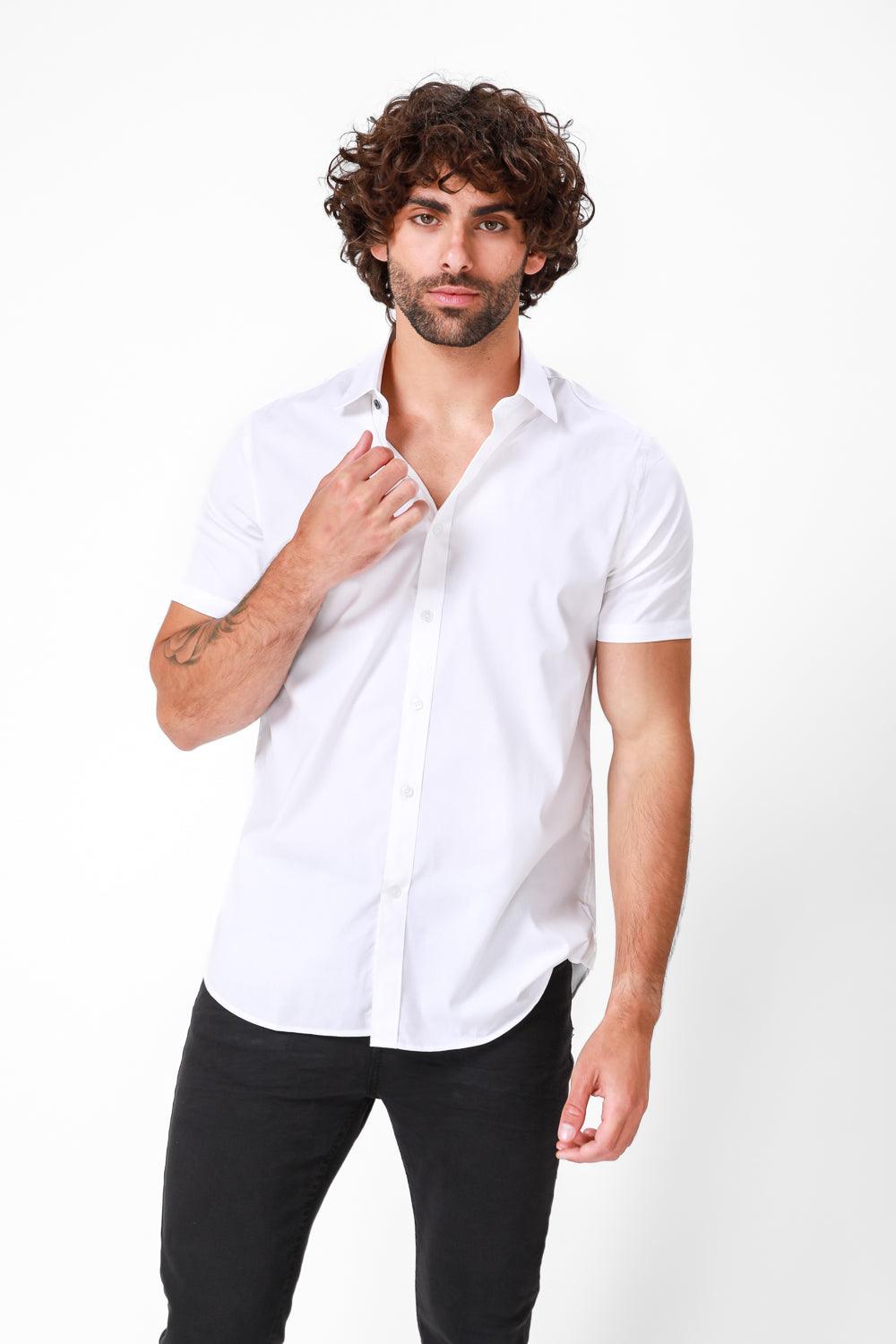 מכופתרת כותנה קצרה בצבע לבן - MASHBIR//365