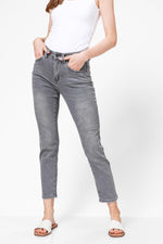 ג'ינס גזרה גבוהה 7/8 בצבע אפור