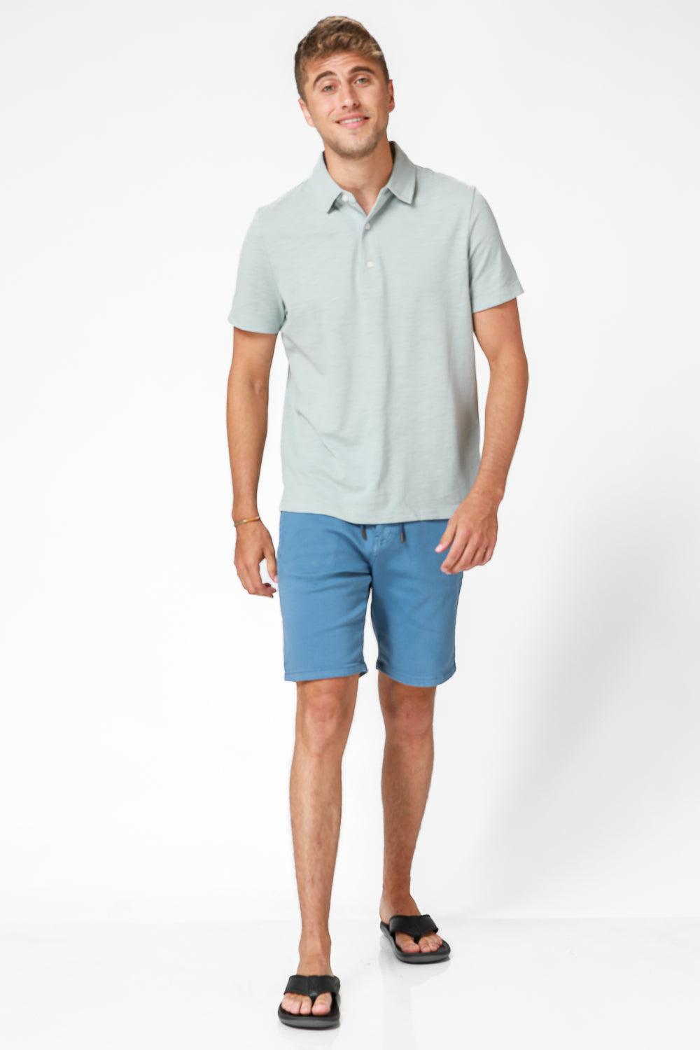 מכנסי ברמודה קצרים בצבע כחול בהיר - MASHBIR//365