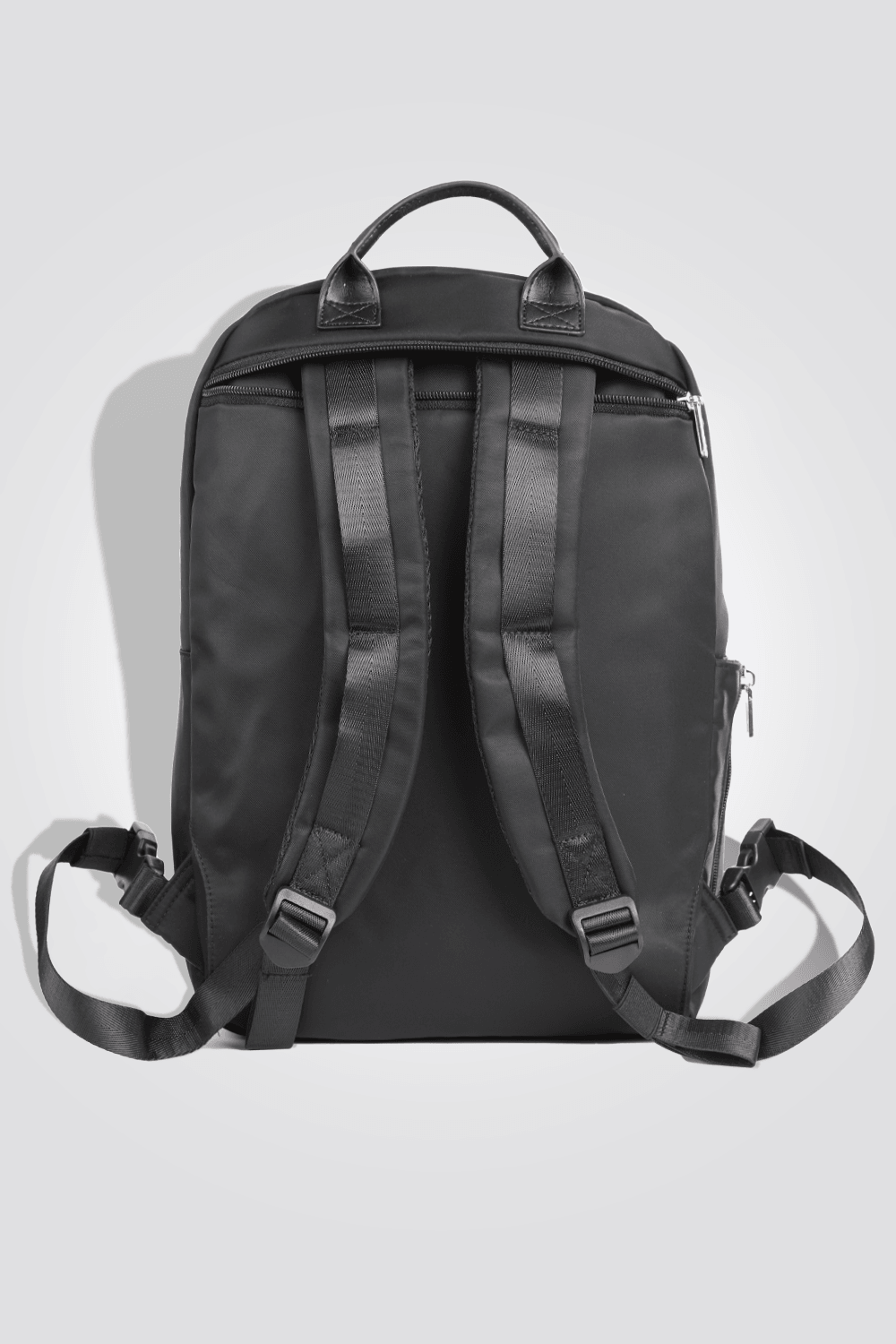 תיק גב בצבע שחור - MASHBIR//365