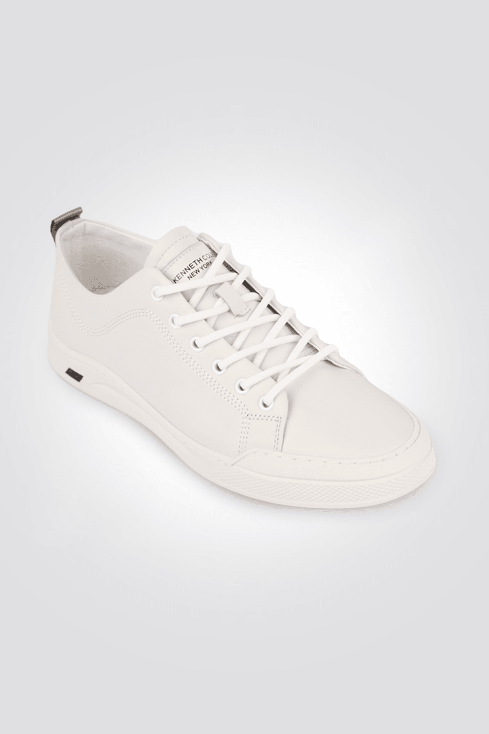 סניקרס LEATHER בצבע לבן - MASHBIR//365