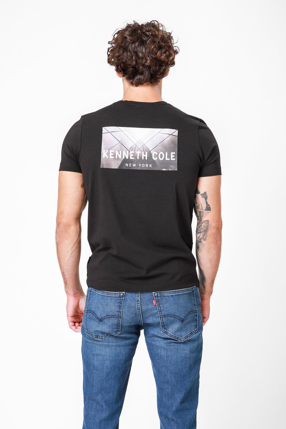 טישירט שחורה עם הדפס אחורי - MASHBIR//365